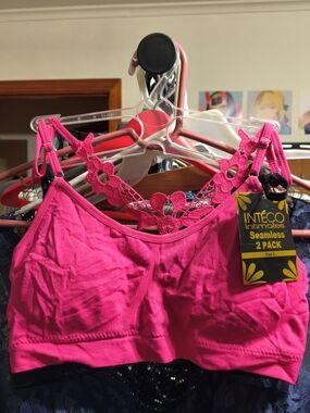 Inteco Intimates 2 Pack Seamless Lace-Back Bralette in Hot Pink And Black